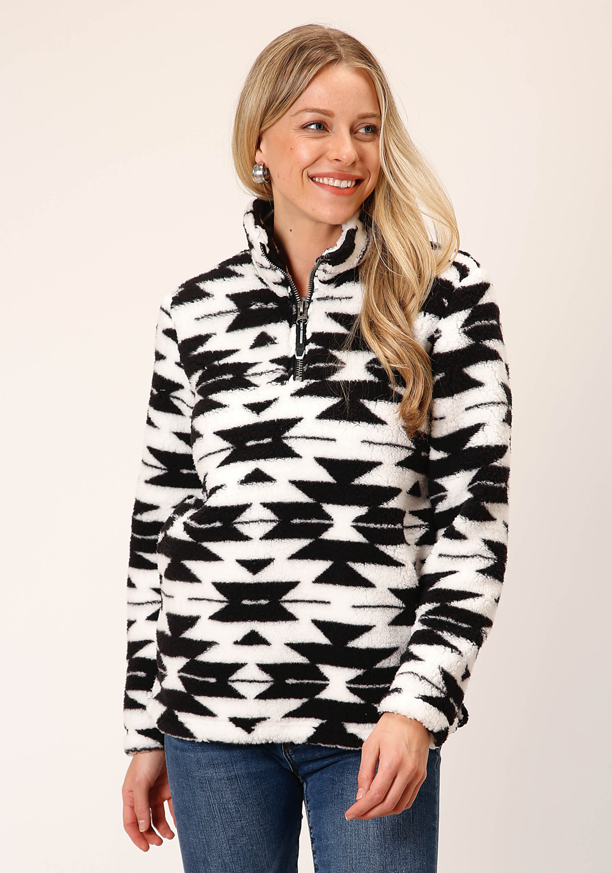 Roper Outerwear – Women’s Womens Black 1820 Blk/wh Aztec Polar Fleece